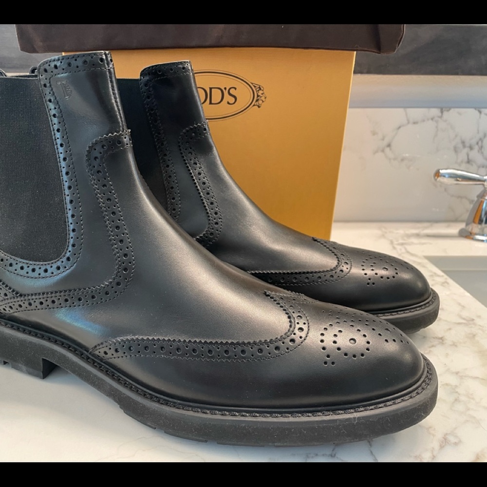 Tod’s ankle boots 100% leather and Authentic, brand NEW, size 11.5 UK 12.5 US. - Picture 7 of 8